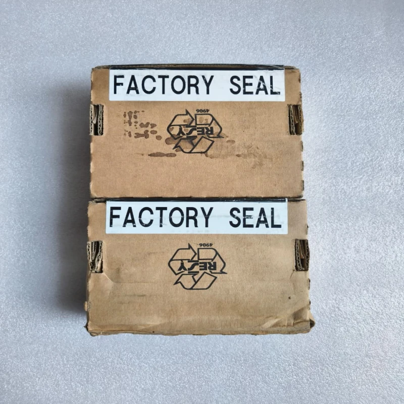 Allen-Bradley 1769-IQ32T Compact I/O 32 Point 24VDC Sink/Source Digital Input Module for CompactLogix PLC thumbnail 4